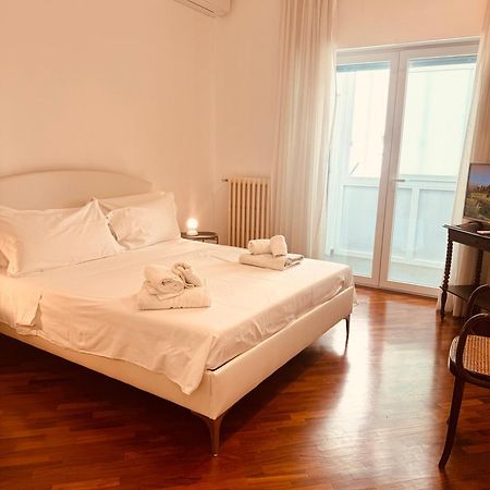 Guest Corso Italia Apartment Bari Ngoại thất bức ảnh