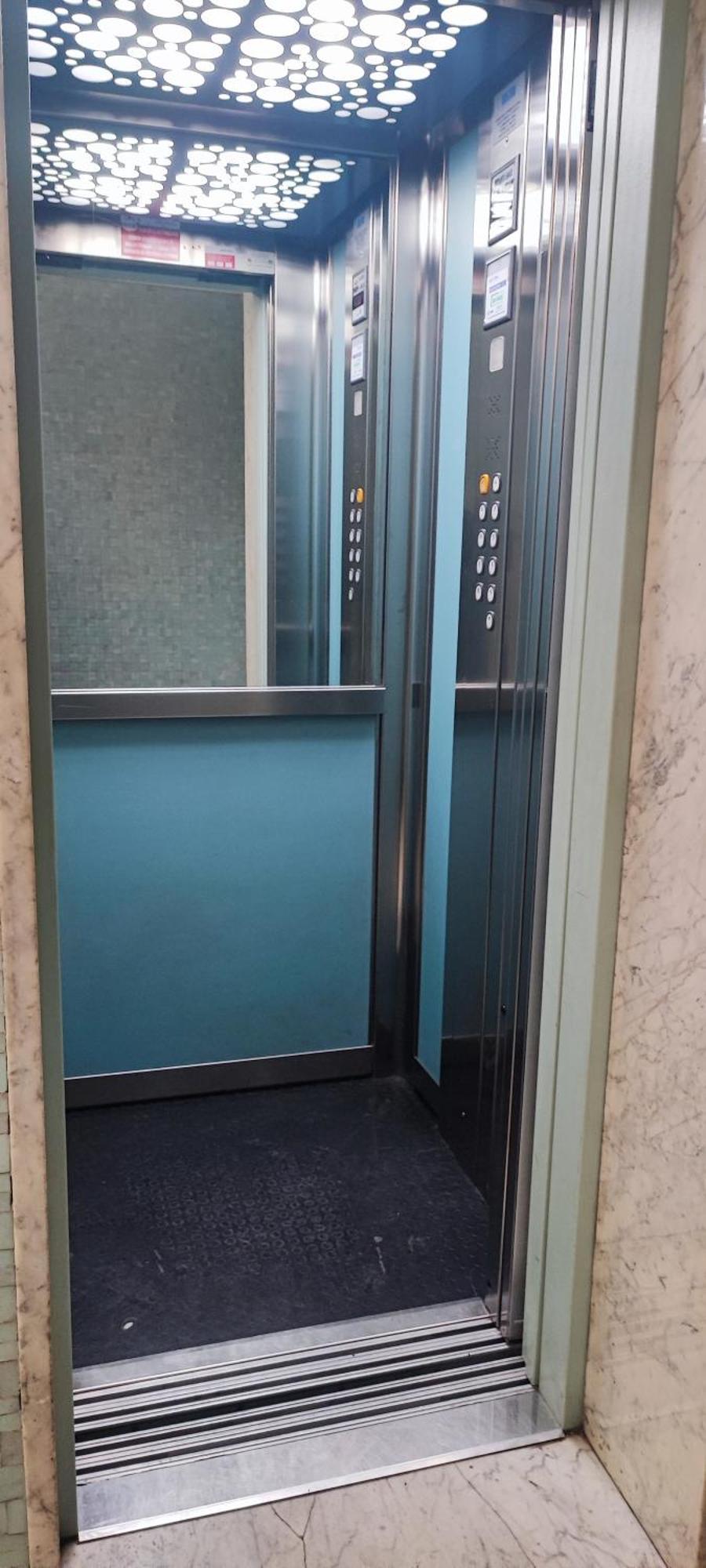 Guest Corso Italia Apartment Bari Ngoại thất bức ảnh