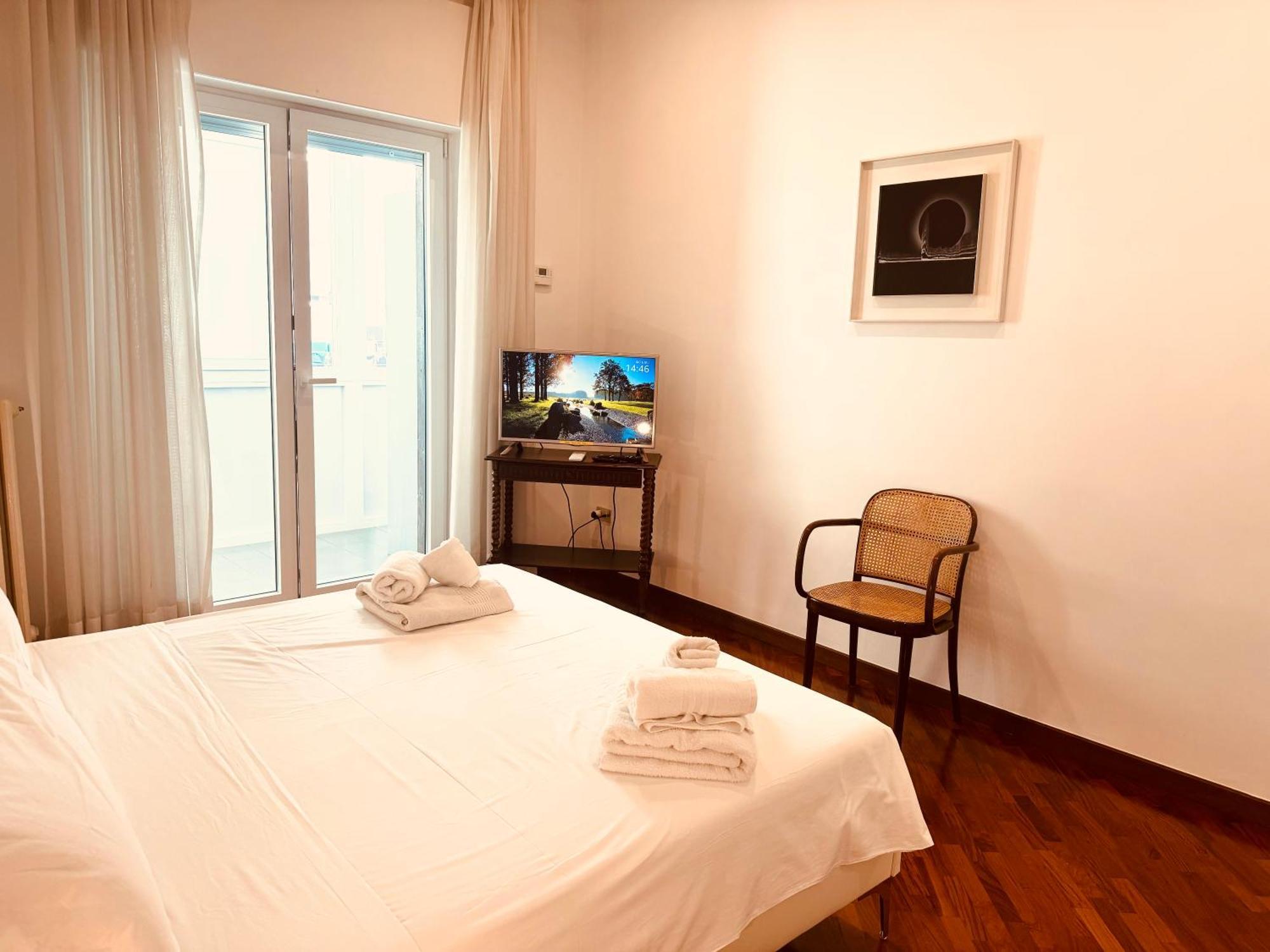 Guest Corso Italia Apartment Bari Ngoại thất bức ảnh
