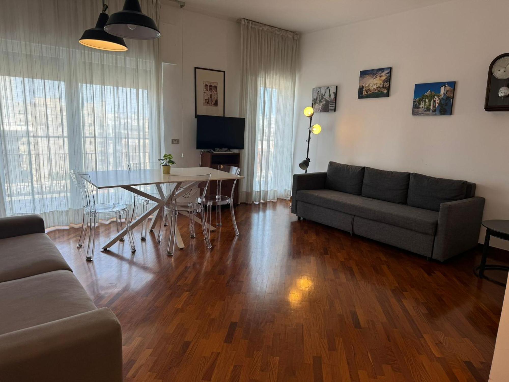 Guest Corso Italia Apartment Bari Ngoại thất bức ảnh